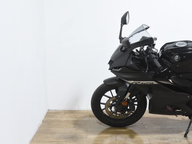YAMAHA YZF 125 2024 de segunda mano