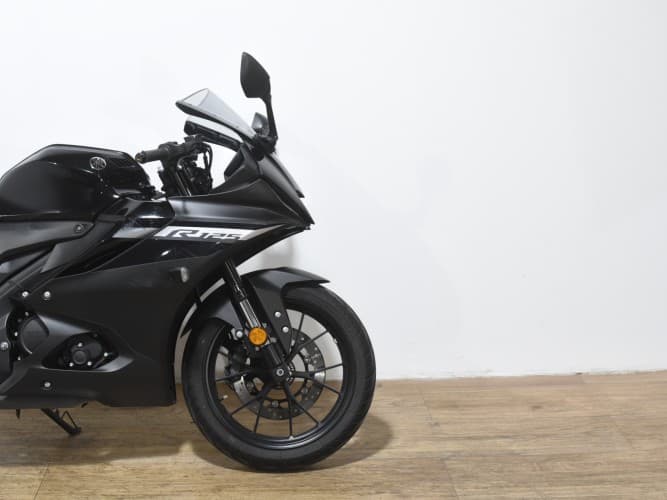 YAMAHA YZF 125 2024 de segunda mano