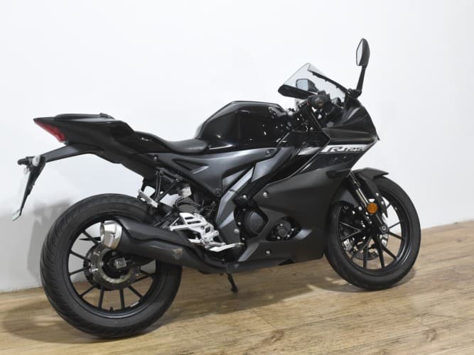 YAMAHA YZF 125 2024 de segunda mano