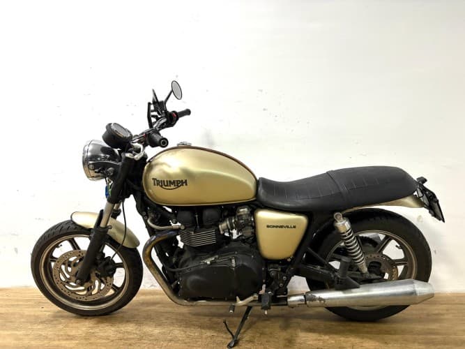 TRIUMPH BONEVILLE (A2) 2012 de segunda mano