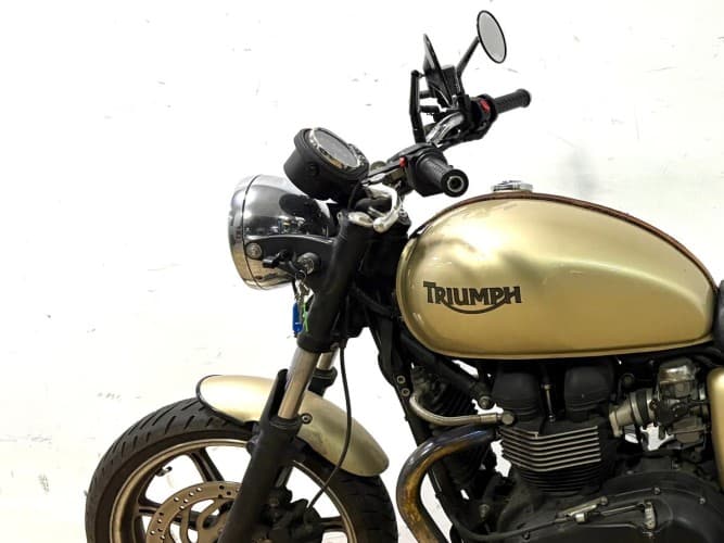 TRIUMPH BONEVILLE (A2) 2012 de segunda mano