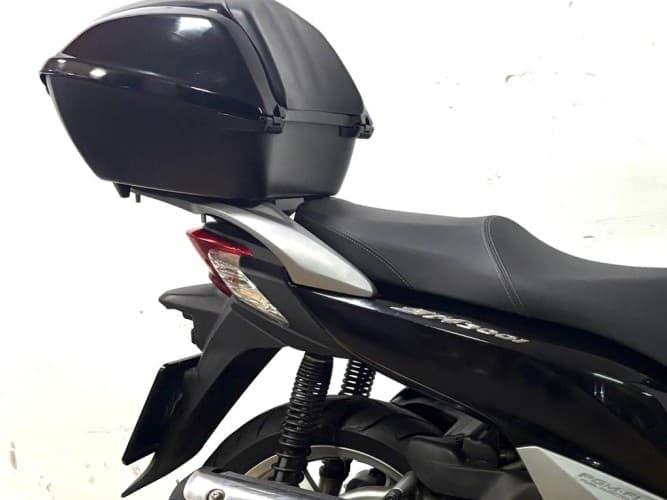HONDA SH 300I (TOP CASE) 2012 de segunda mano