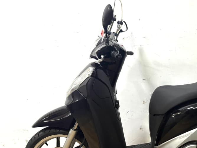 HONDA SH 300I (TOP CASE) 2012 de segunda mano