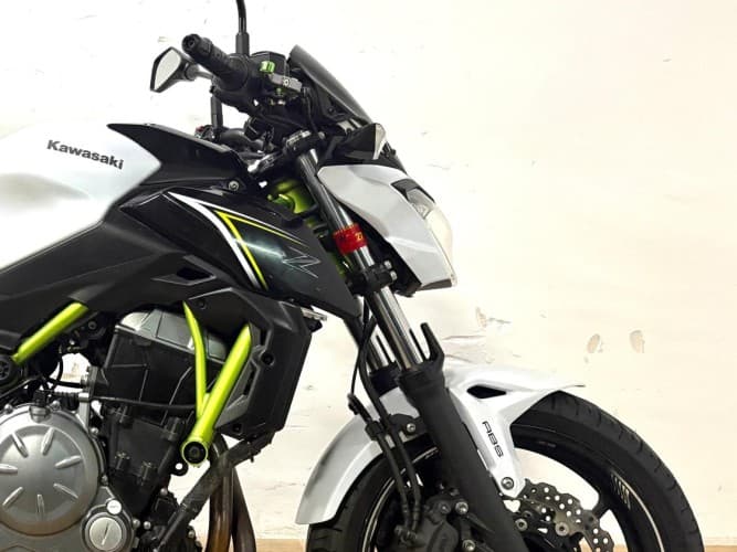 Comprar KAWASAKI Z 650 ABS 2017 de segunda mano KAWASAKI Z 650 ABS 2017 de segunda mano