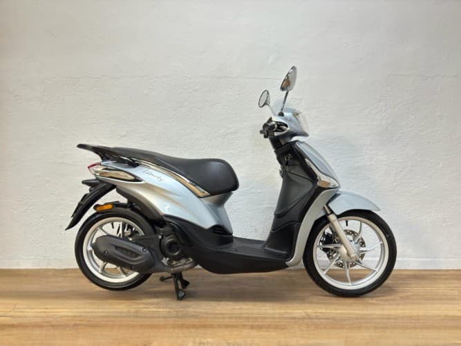 Comprar PIAGGIO LIBERTY 50 2024 de segunda mano PIAGGIO LIBERTY 50 2024 de segunda mano