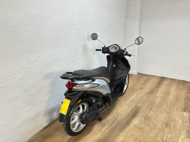 Comprar PIAGGIO LIBERTY 50 2024 de segunda mano PIAGGIO LIBERTY 50 2024 de segunda mano