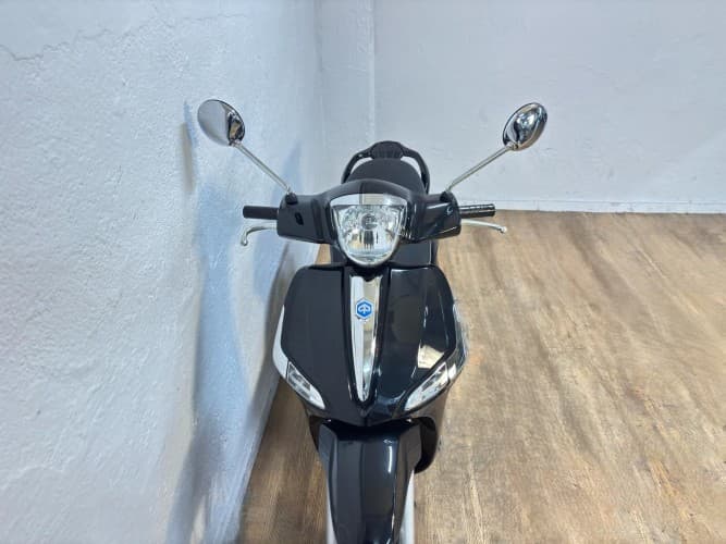 Comprar PIAGGIO LIBERTY 50 2024 de segunda mano PIAGGIO LIBERTY 50 2024 de segunda mano