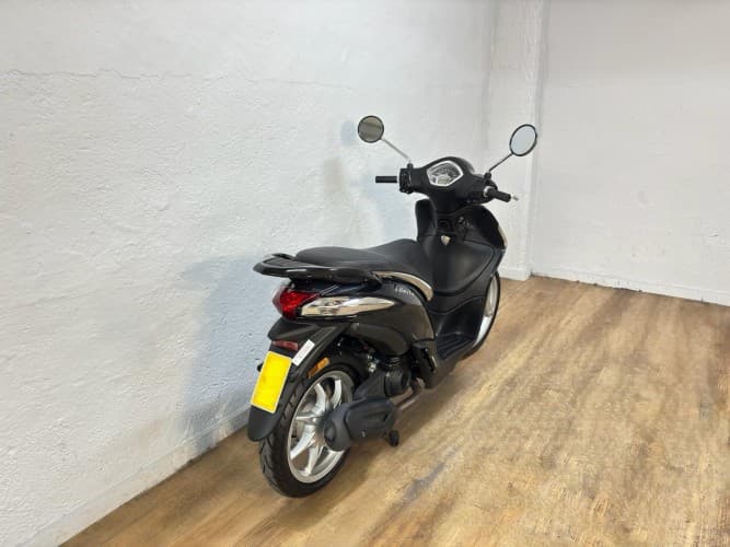 Comprar PIAGGIO LIBERTY 50 2024 de segunda mano PIAGGIO LIBERTY 50 2024 de segunda mano