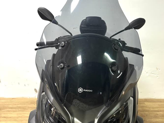 PIAGGIO MP3 530 HPE EXECUTIVE 2024 de segunda mano