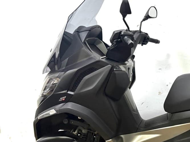 PIAGGIO MP3 530 HPE EXECUTIVE 2024 de segunda mano