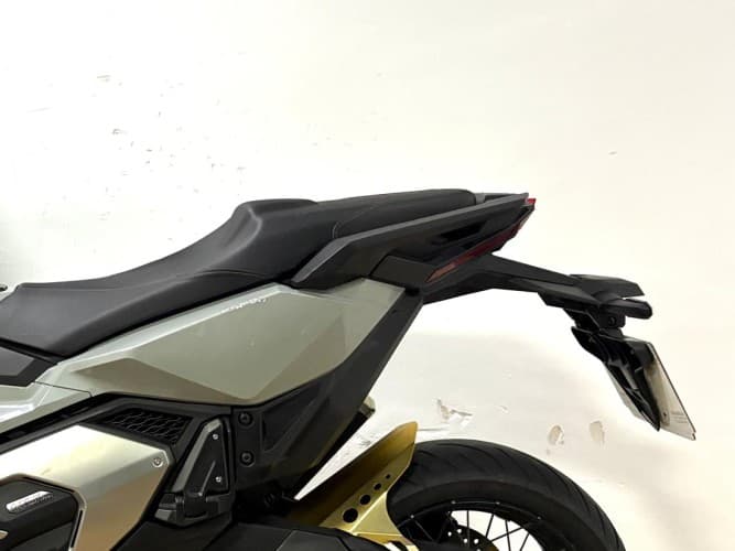 HONDA X-ADV 750 (A2) 2021 de segunda mano