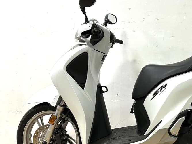 Comprar HONDA SH 125 (TOP CASE) 2019 de segunda mano HONDA SH 125 (TOP CASE) 2019 de segunda mano