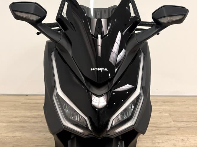 Comprar HONDA FORZA 125 2023 de segunda mano HONDA FORZA 125 2023 de segunda mano
