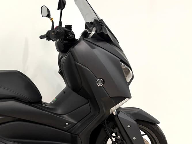 YAMAHA XMAX 300 2018 de segunda mano