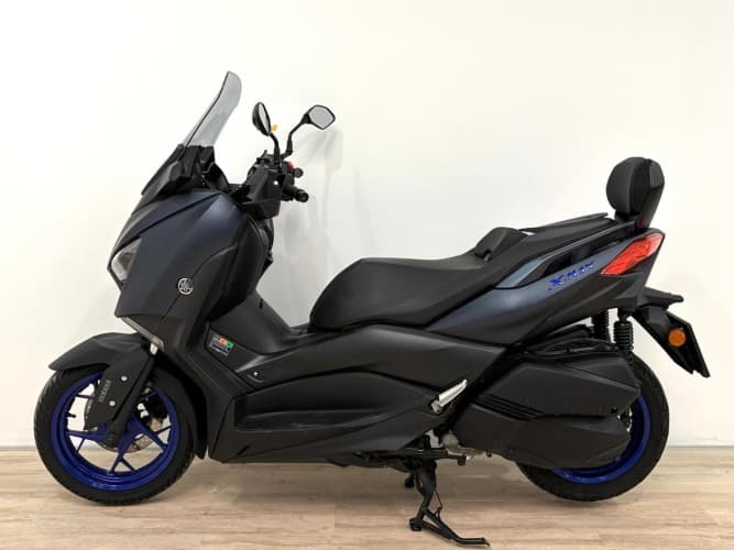 Comprar YAMAHA XMAX 300 2022 de segunda mano YAMAHA XMAX 300 2022 de segunda mano