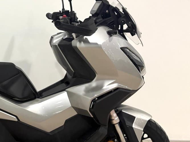 HONDA ADV 350 2023 de segunda mano