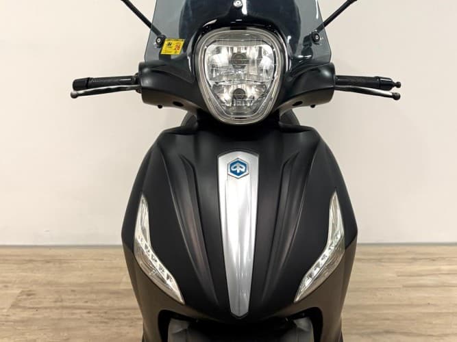 Comprar PIAGGIO BEVERLY 300 2016 de segunda mano PIAGGIO BEVERLY 300 2016 de segunda mano