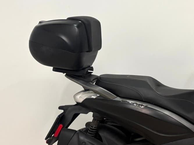 Comprar PIAGGIO BEVERLY 300 2016 de segunda mano PIAGGIO BEVERLY 300 2016 de segunda mano
