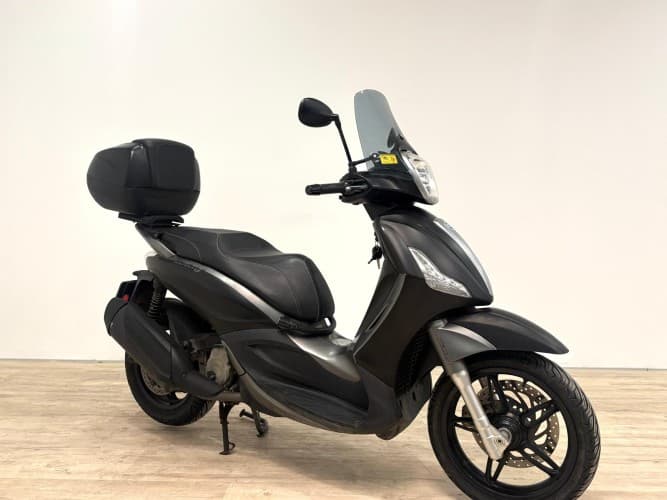Comprar PIAGGIO BEVERLY 300 2016 de segunda mano PIAGGIO BEVERLY 300 2016 de segunda mano