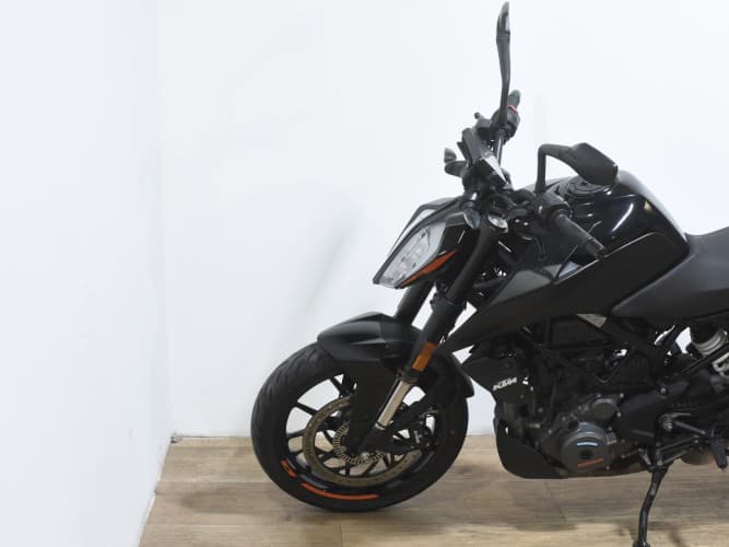 Comprar KTM DUKE 390 2023 de segunda mano KTM DUKE 390 2023 de segunda mano