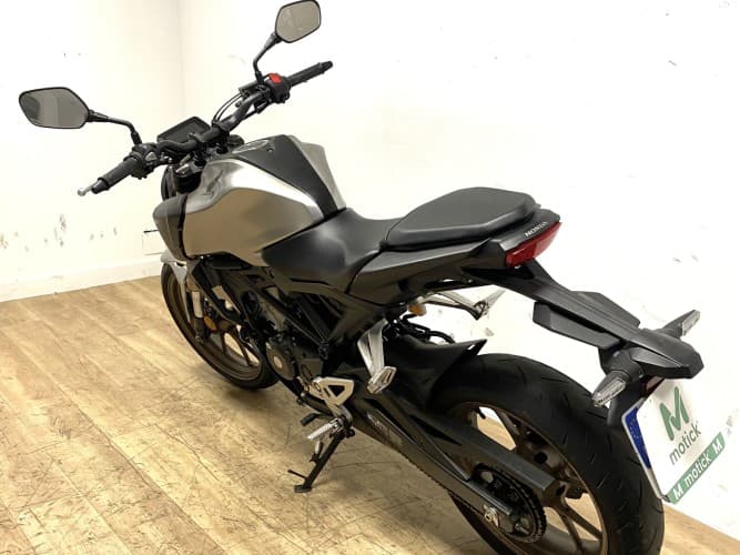 HONDA CB 125 R 2023 de segunda mano