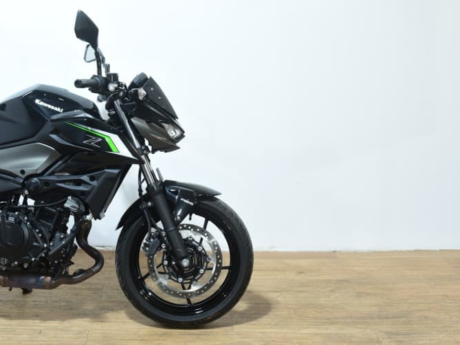 Comprar KAWASAKI Z 500 2024 de segunda mano KAWASAKI Z 500 2024 de segunda mano