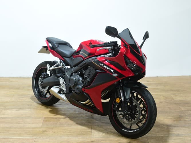 Comprar HONDA CBR 650 R (A)(QUICKSHIFTER)(HONDA PLUS 11/28) 2023 de segunda mano HONDA CBR 650 R (A)(QUICKSHIFTER)(HONDA PLUS 11/28) 2023 de segunda mano
