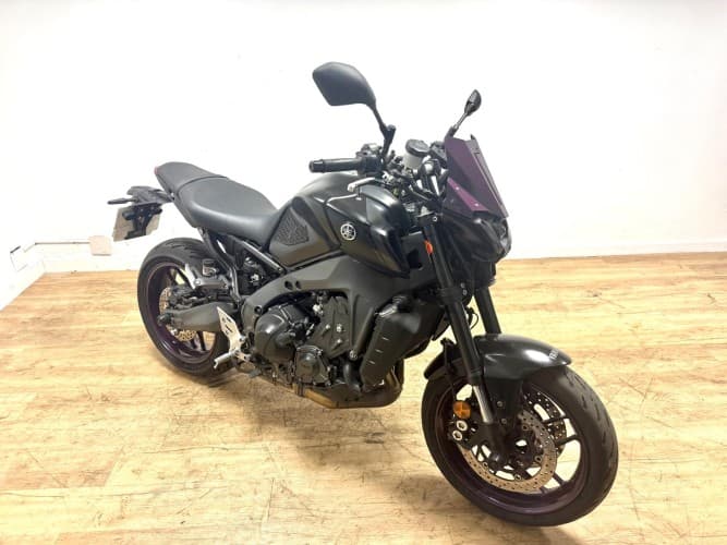 Comprar YAMAHA MT-09 (FULL) 2021 de segunda mano YAMAHA MT-09 (FULL) 2021 de segunda mano