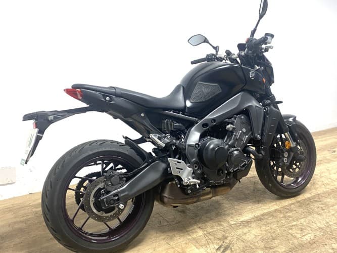 Comprar YAMAHA MT-09 (FULL) 2021 de segunda mano YAMAHA MT-09 (FULL) 2021 de segunda mano