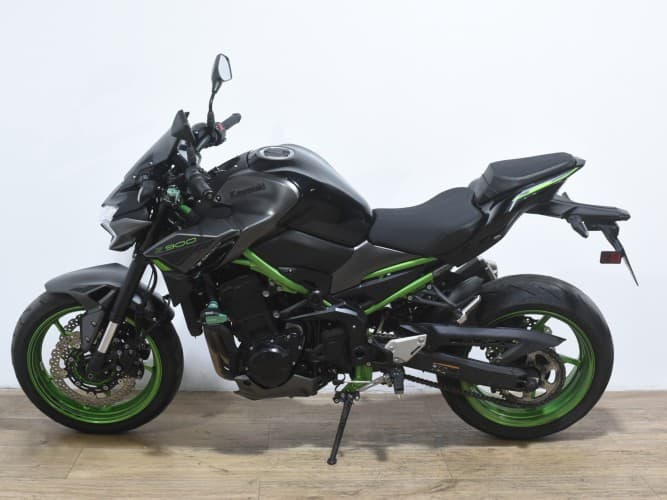 Comprar KAWASAKI Z 900 PERFORMANCE (A2) 2023 de segunda mano KAWASAKI Z 900 PERFORMANCE (A2) 2023 de segunda mano
