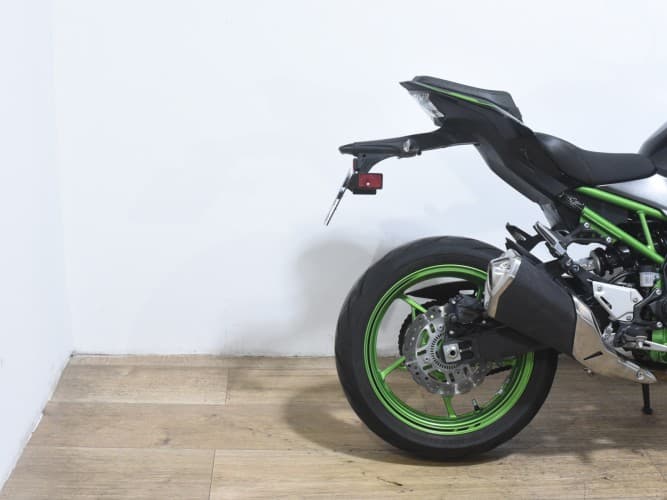 Comprar KAWASAKI Z 900 PERFORMANCE (A2) 2023 de segunda mano KAWASAKI Z 900 PERFORMANCE (A2) 2023 de segunda mano