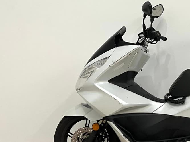 HONDA PCX 125 2018 de segunda mano