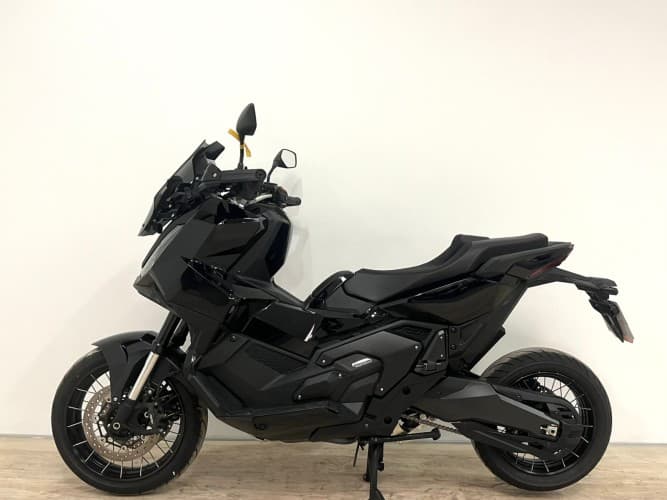 Comprar HONDA X-ADV 750 2026 de segunda mano HONDA X-ADV 750 2026 de segunda mano