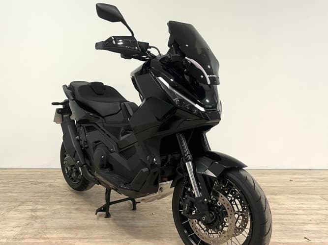 Comprar HONDA X-ADV 750 2026 de segunda mano HONDA X-ADV 750 2026 de segunda mano
