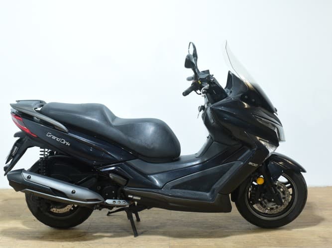 Comprar KYMCO GRAND DINK 300 2017 de segunda mano KYMCO GRAND DINK 300 2017 de segunda mano