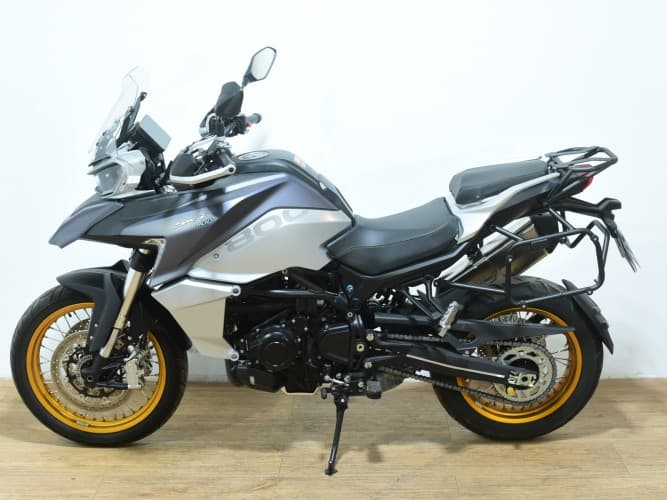 QJMOTOR SRT 800 X (A2) 2023 de segunda mano