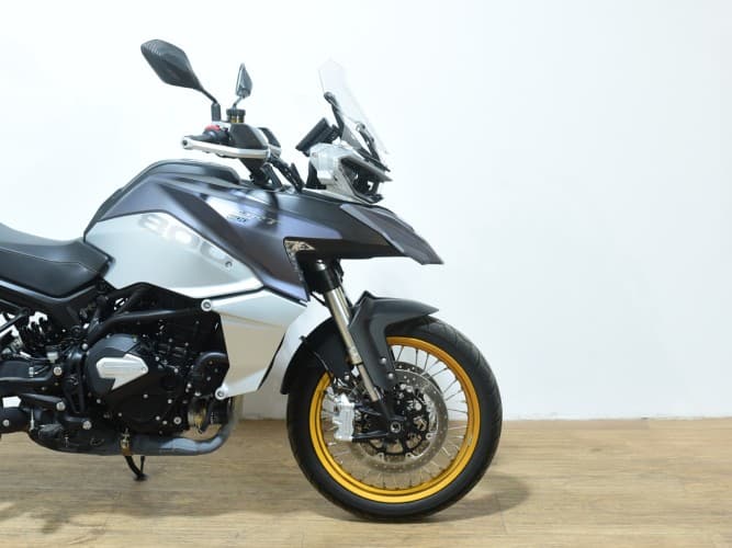 QJMOTOR SRT 800 X (A2) 2023 de segunda mano