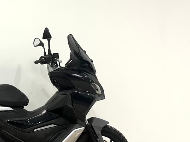 APRILIA SR GT 125 2023 de segunda mano