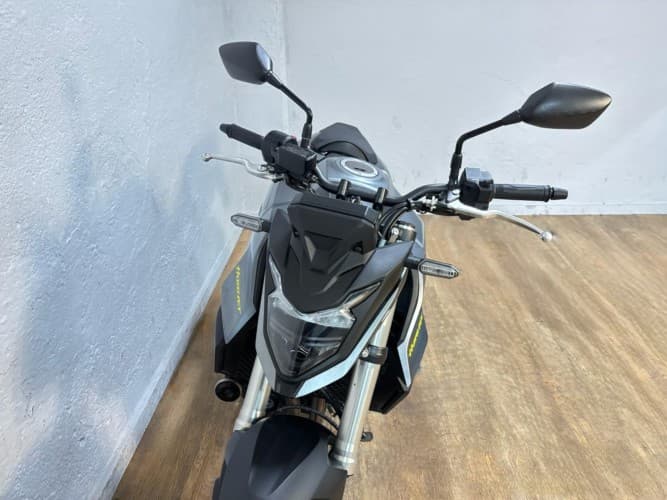 Comprar HONDA CB 750 HORNET (A) 2023 de segunda mano HONDA CB 750 HORNET (A) 2023 de segunda mano