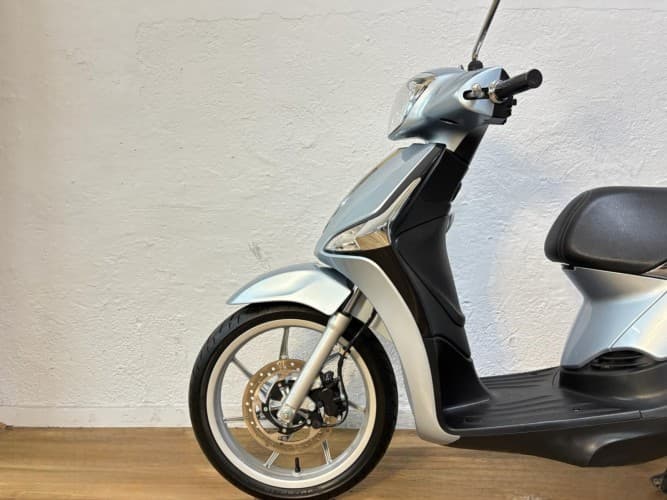 Comprar PIAGGIO LIBERTY 50 2024 de segunda mano PIAGGIO LIBERTY 50 2024 de segunda mano
