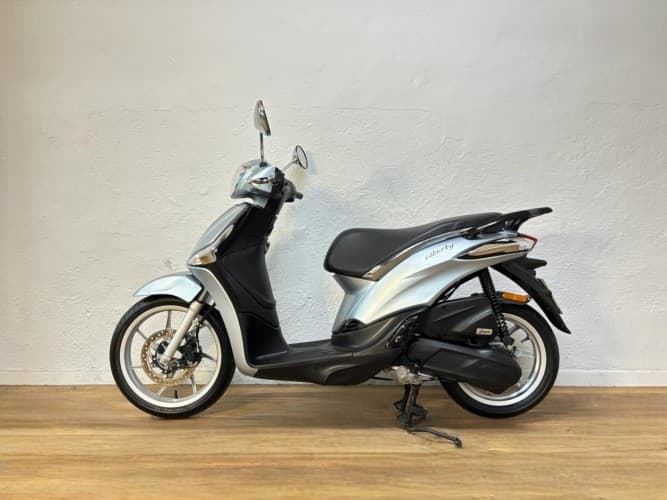 Comprar PIAGGIO LIBERTY 50 2024 de segunda mano PIAGGIO LIBERTY 50 2024 de segunda mano