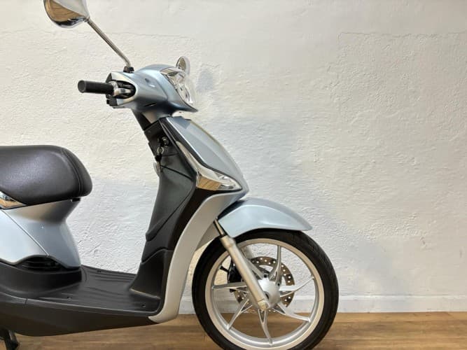 Comprar PIAGGIO LIBERTY 50 2024 de segunda mano PIAGGIO LIBERTY 50 2024 de segunda mano