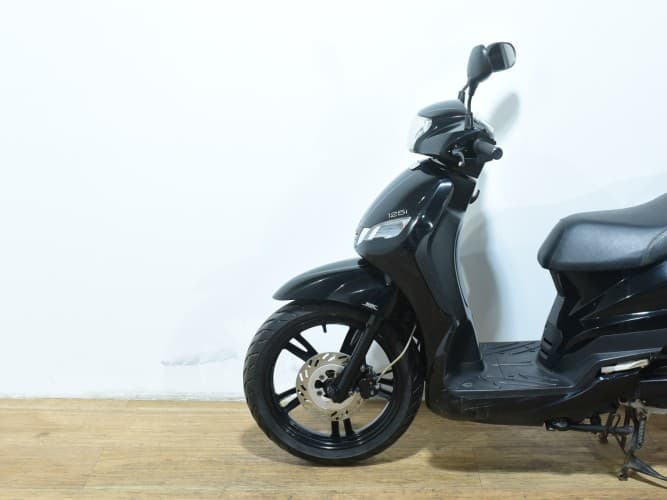 Comprar PEUGEOT TWEET 125 (IVA DEDUCIBLE) 2023 de segunda mano PEUGEOT TWEET 125 (IVA DEDUCIBLE) 2023 de segunda mano