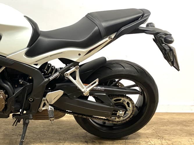 Comprar HONDA CB 650 F (A) 2019 de segunda mano HONDA CB 650 F (A) 2019 de segunda mano