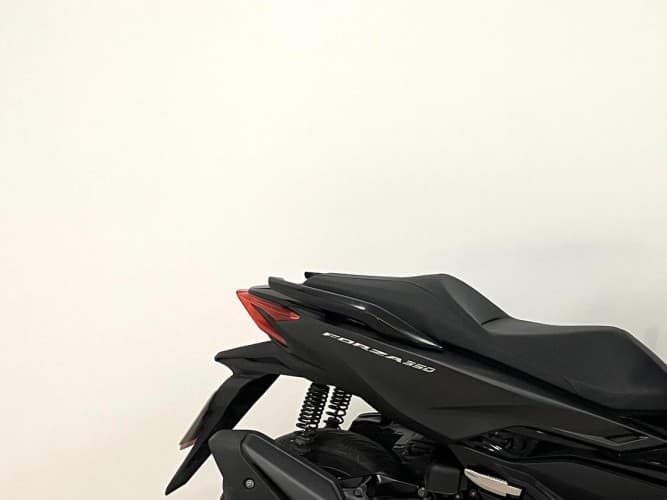 Comprar HONDA FORZA 350 2023 de segunda mano HONDA FORZA 350 2023 de segunda mano