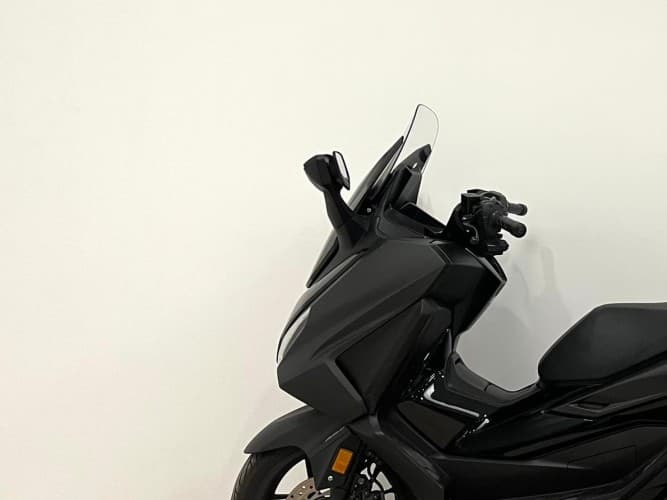 Comprar HONDA FORZA 350 2023 de segunda mano HONDA FORZA 350 2023 de segunda mano