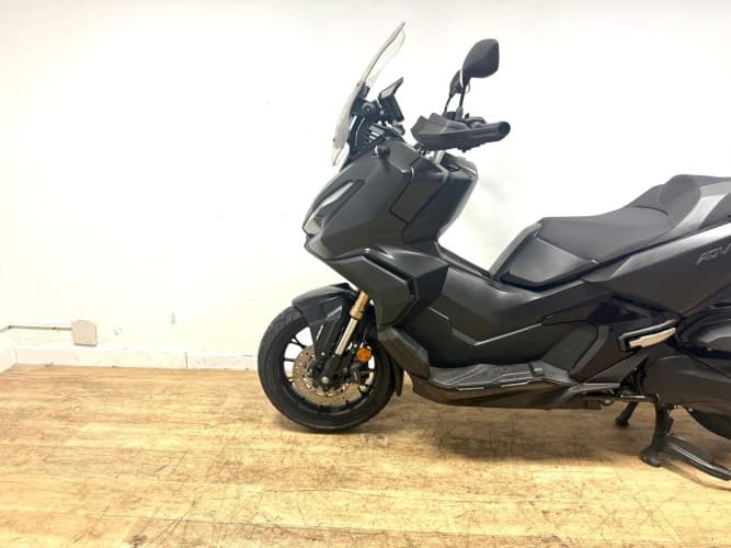 Comprar HONDA ADV 350 2024 de segunda mano HONDA ADV 350 2024 de segunda mano
