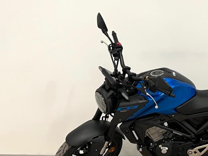 Comprar HONDA CB 125 R 2025 de segunda mano HONDA CB 125 R 2025 de segunda mano