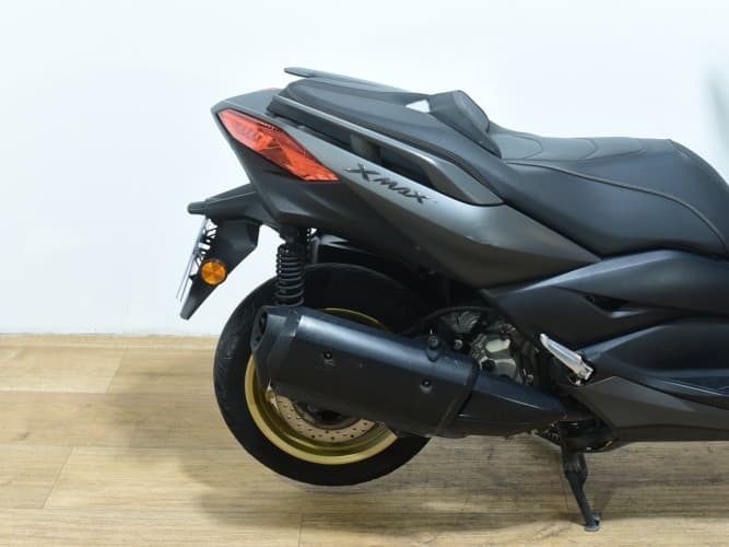Comprar YAMAHA XMAX 300 TECH MAX 2021 de segunda mano YAMAHA XMAX 300 TECH MAX 2021 de segunda mano