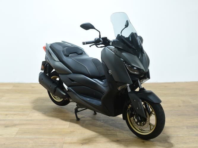 Comprar YAMAHA XMAX 300 TECH MAX 2021 de segunda mano YAMAHA XMAX 300 TECH MAX 2021 de segunda mano